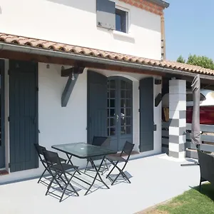  Ferienhaus La Petite Maison Frankreich